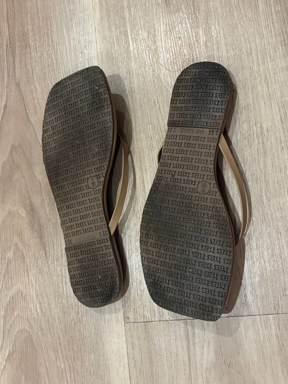 TKEES Square Toe Lily flip flop in color “Cocobutter” - Picture 5 of 5